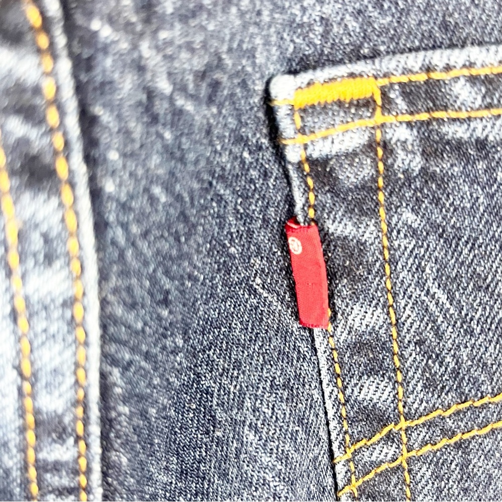 LEVI’S High Rise Button Fly Wedgie Straight Premium Denim Blue Jeans, Size 32 - Picture 8 of 16